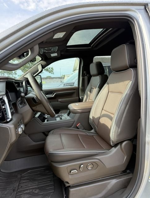 2026 GMC Sierra 3500HD Denali - Photo 12