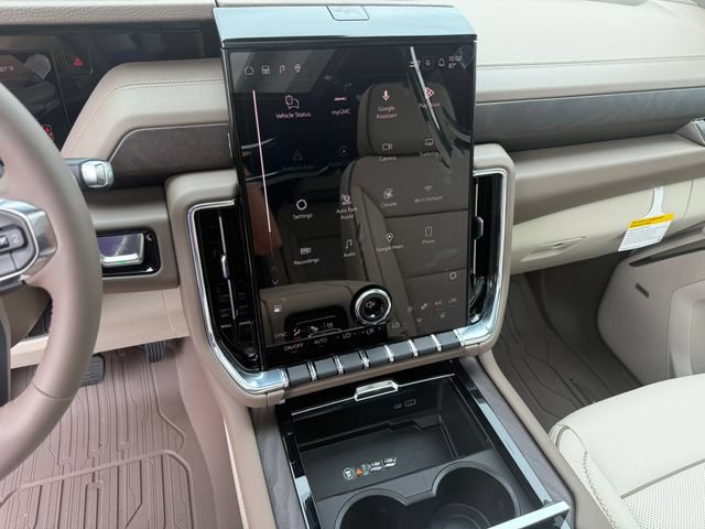 2026 GMC Yukon XL Denali - Photo 14