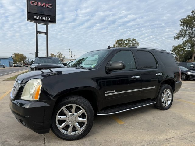2011 GMC Yukon Denali's photo