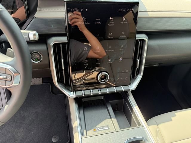 2026 GMC Acadia Elevation - Photo 12