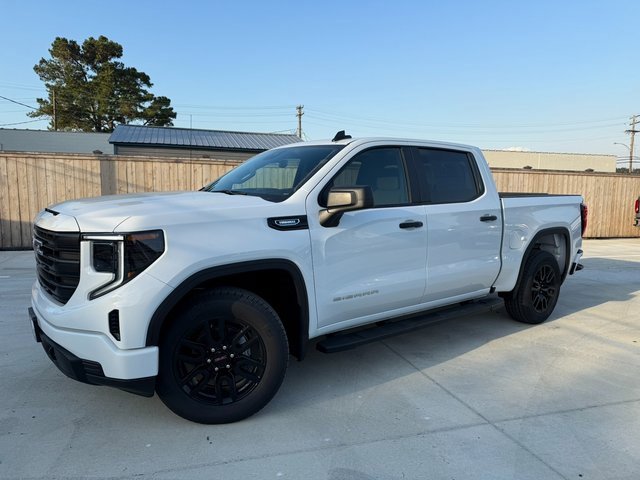 2026 GMC Sierra 1500 Pro's photo