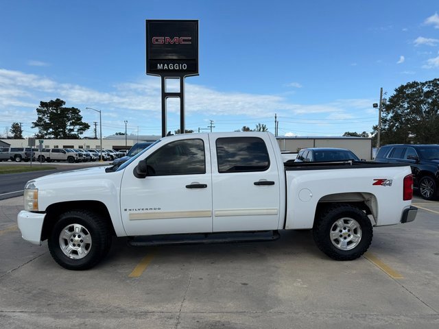 2009 Chevrolet Silverado 1500 LT photo 4