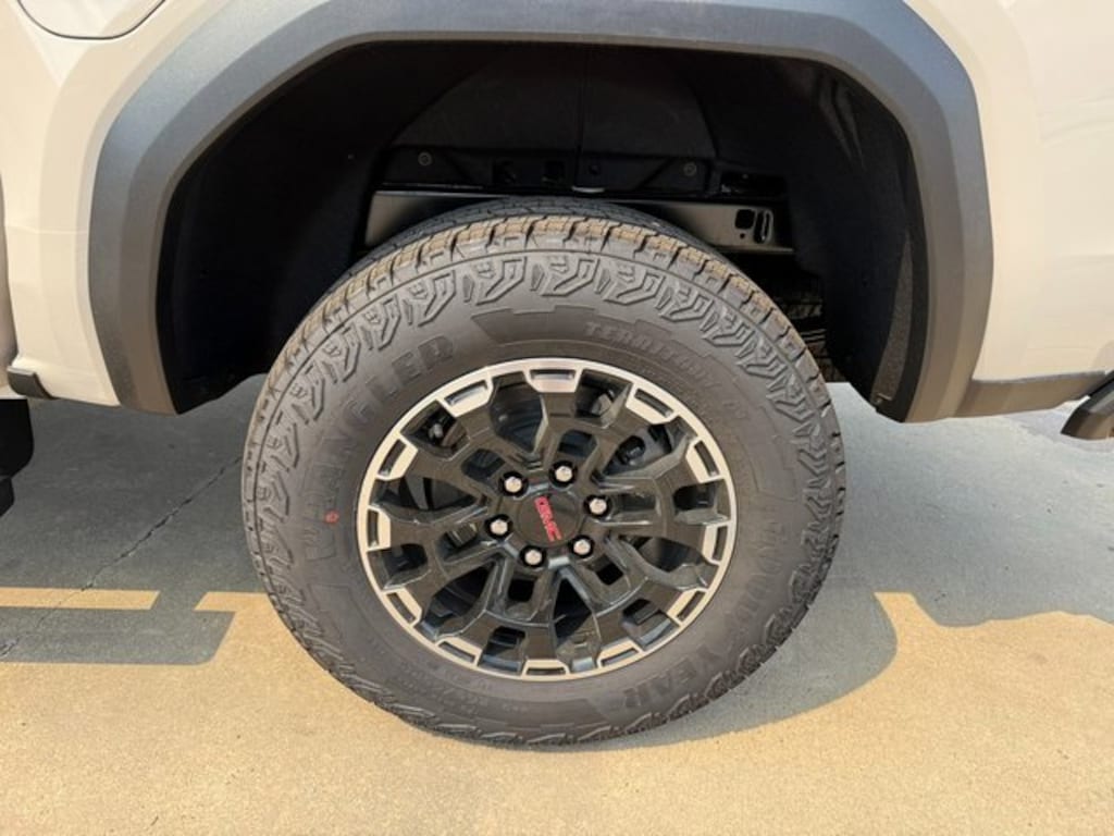 New 2026 GMC Canyon AT4 Truck