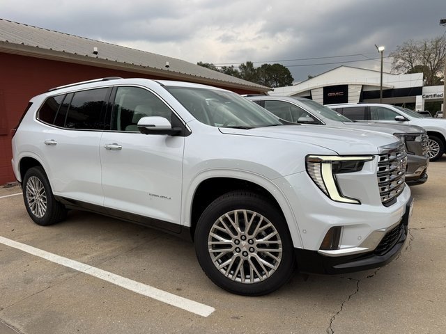 2026 GMC Acadia Denali's photo