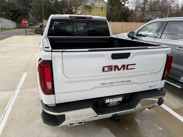 2026 GMC Sierra 1500 SLT - Photo 7