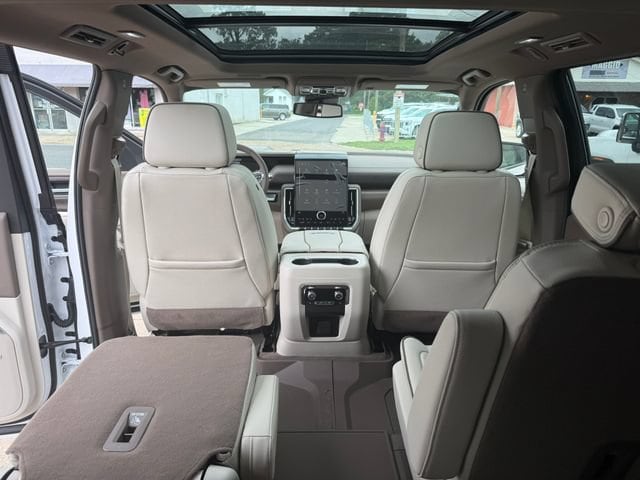 2026 GMC Yukon XL Denali - Photo 21