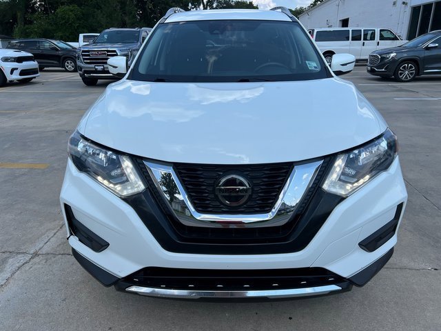 2020 Nissan Rogue SV photo 2