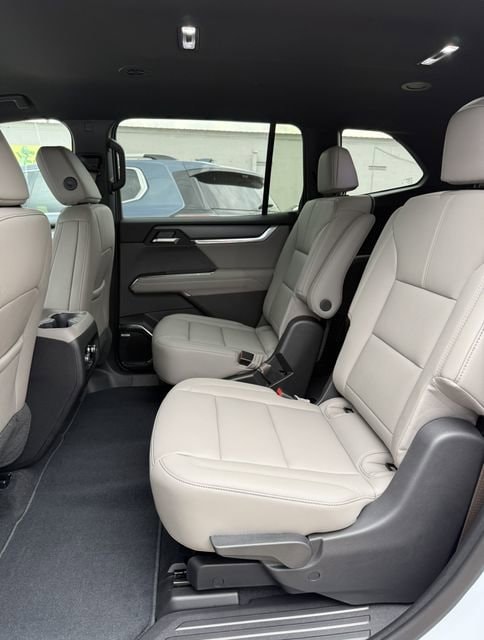 2026 GMC Acadia Elevation - Photo 16