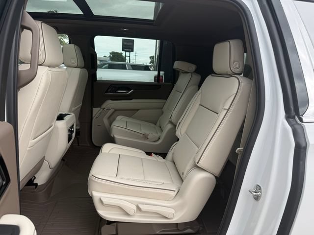 2026 GMC Yukon XL Denali - Photo 18