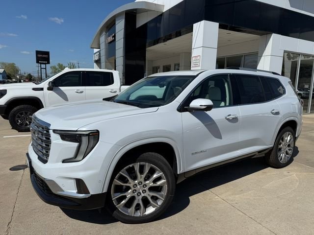 2026 GMC Acadia Denali FWD's photo