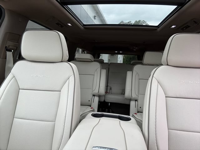 2026 GMC Yukon XL Denali - Photo 17