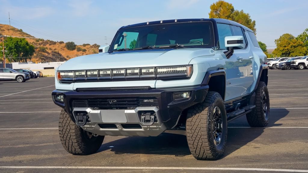 Used 2025 GMC HUMMER EV 2X with VIN 1GKB0NDE3SU102839 for sale in Santa Clarita, CA