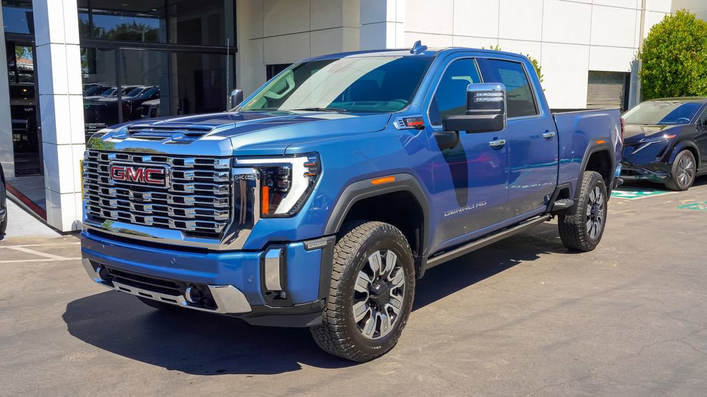 2025 Gmc Sierra 2500 HD Denali photo 3