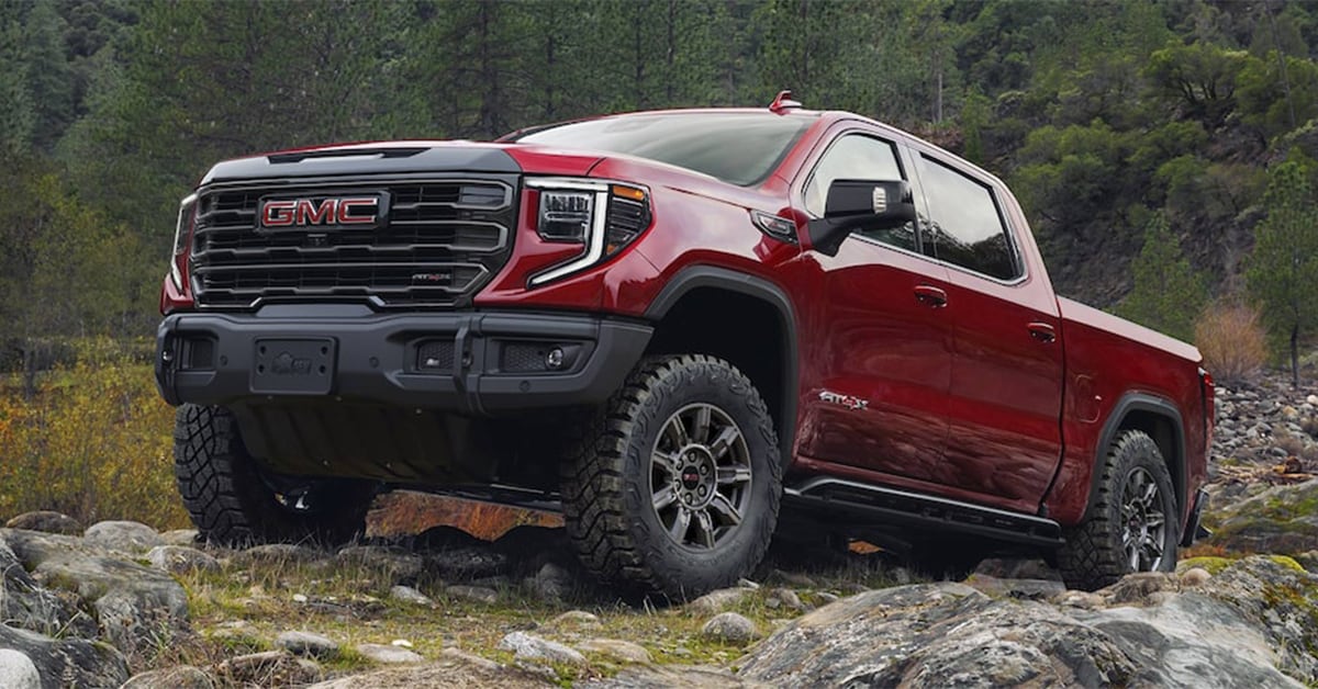 2025%20GMC%20Sierra%201500%20traversing%20a%20rocky%20terrain.jpg