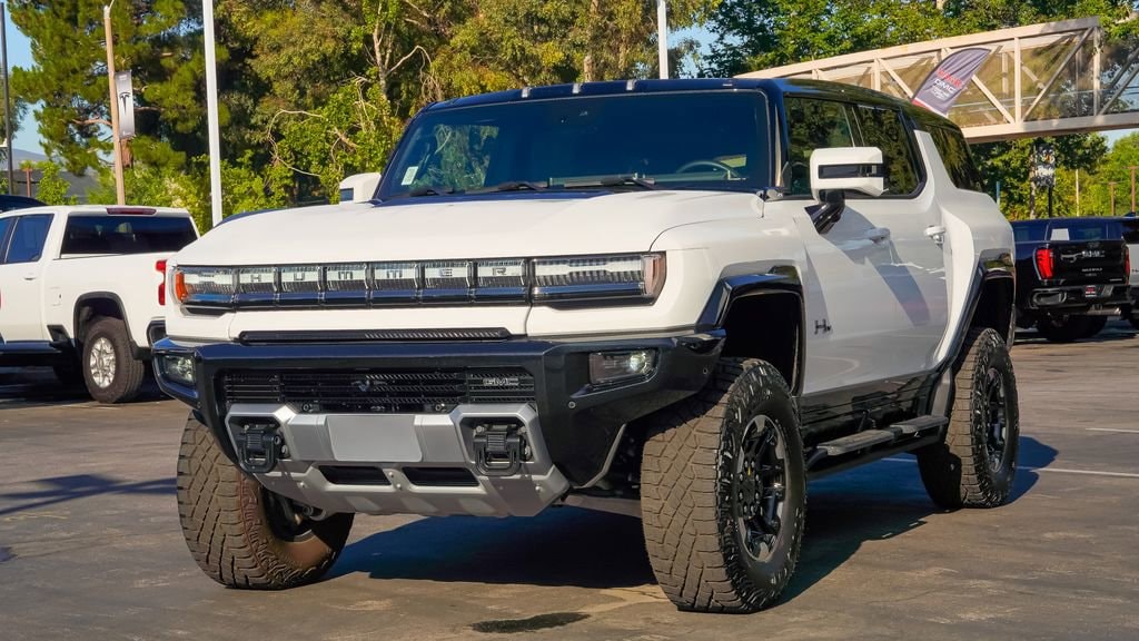 Used 2025 GMC HUMMER EV 2X with VIN 1GKB0NDE3SU106227 for sale in Santa Clarita, CA