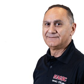 Staff member Ron Javadi from ID_2fae68e6e01b