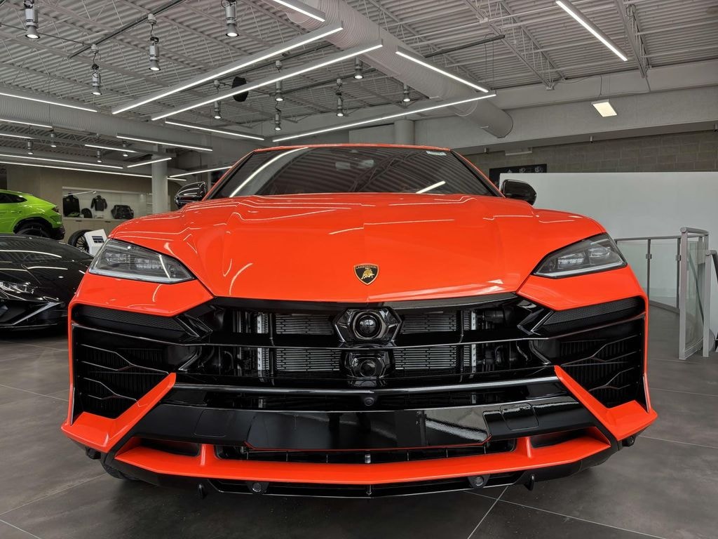 New 2025 Lamborghini Urus SE Sport Utility