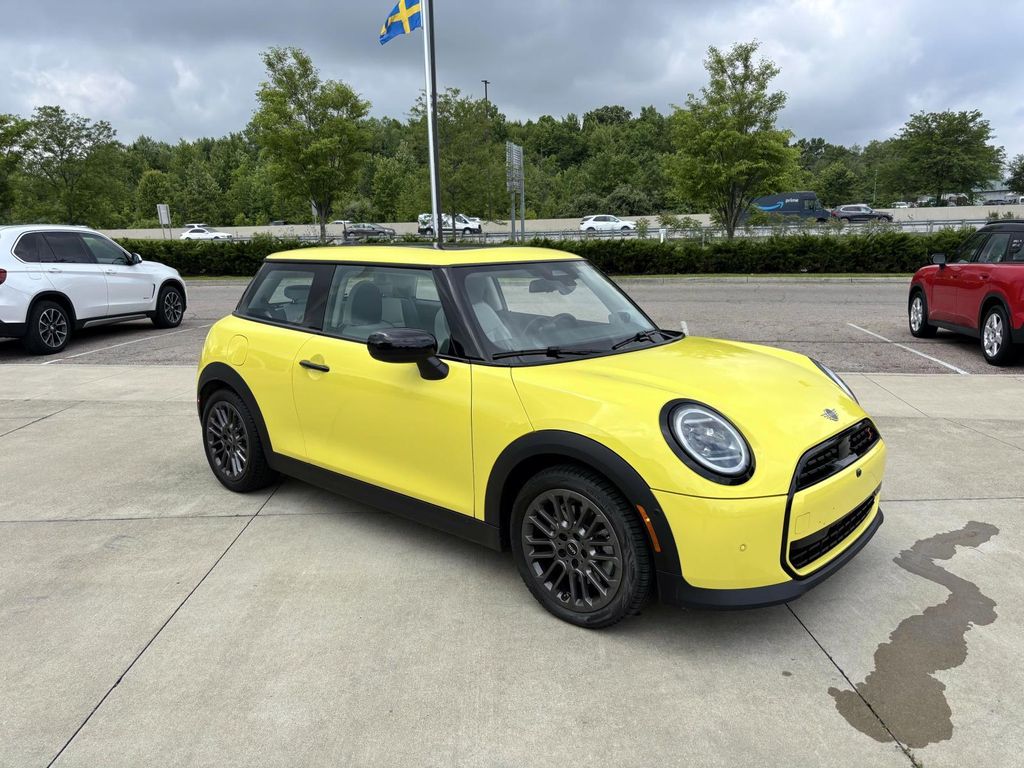 2025 MINI Hardtop 2 Door S's photo