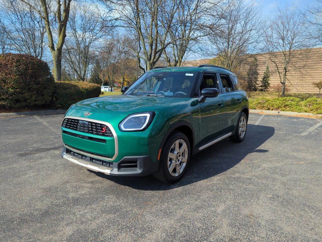 2025 Mini Countryman Iconic photo 3