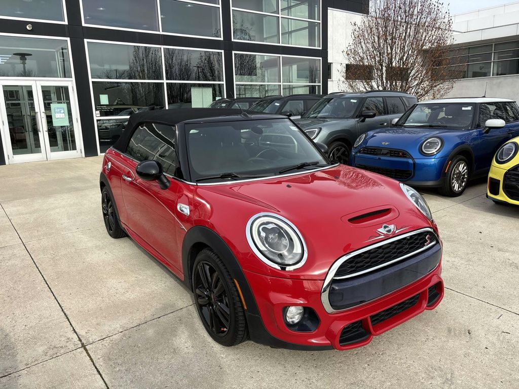 2018 MINI Cooper S's photo