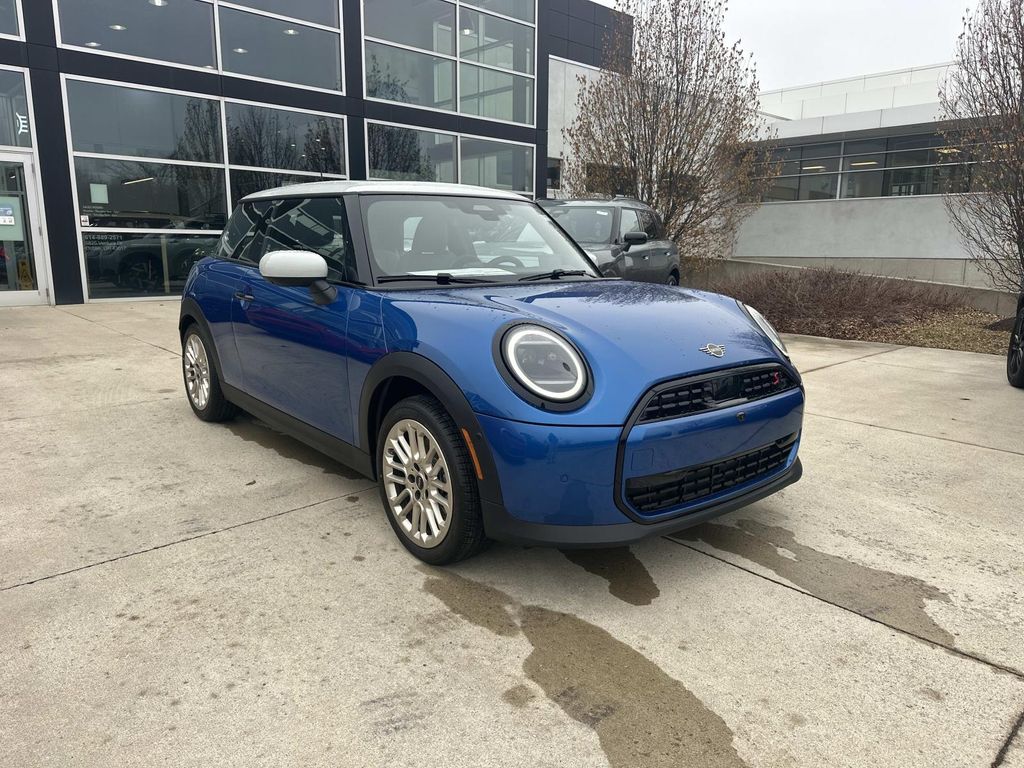 2026 MINI Hardtop 2 Door S's photo