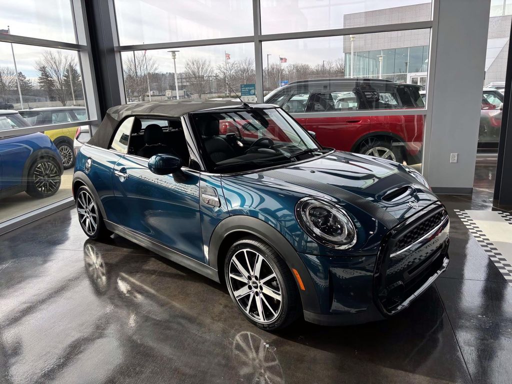 2022 MINI Convertible S's photo