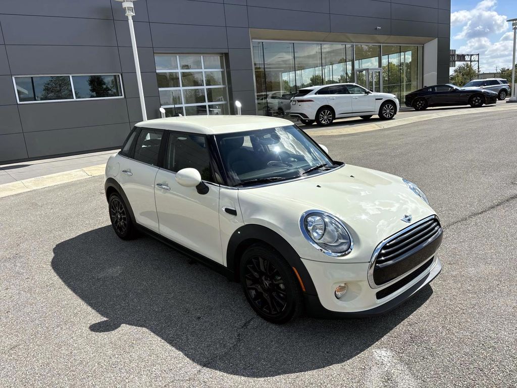 2018 MINI Cooper