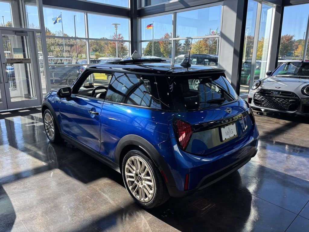 New 2026 MINI 2 Door Signature Plus Coupe
