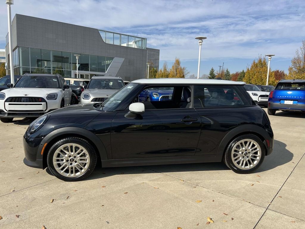 New 2026 MINI 2 Door Signature Plus Coupe