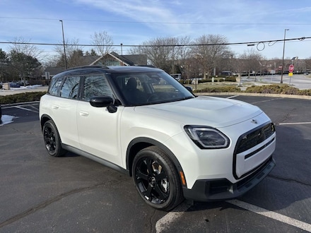 2025 MINI Signature Plus Countryman Sport Utility Vehicle