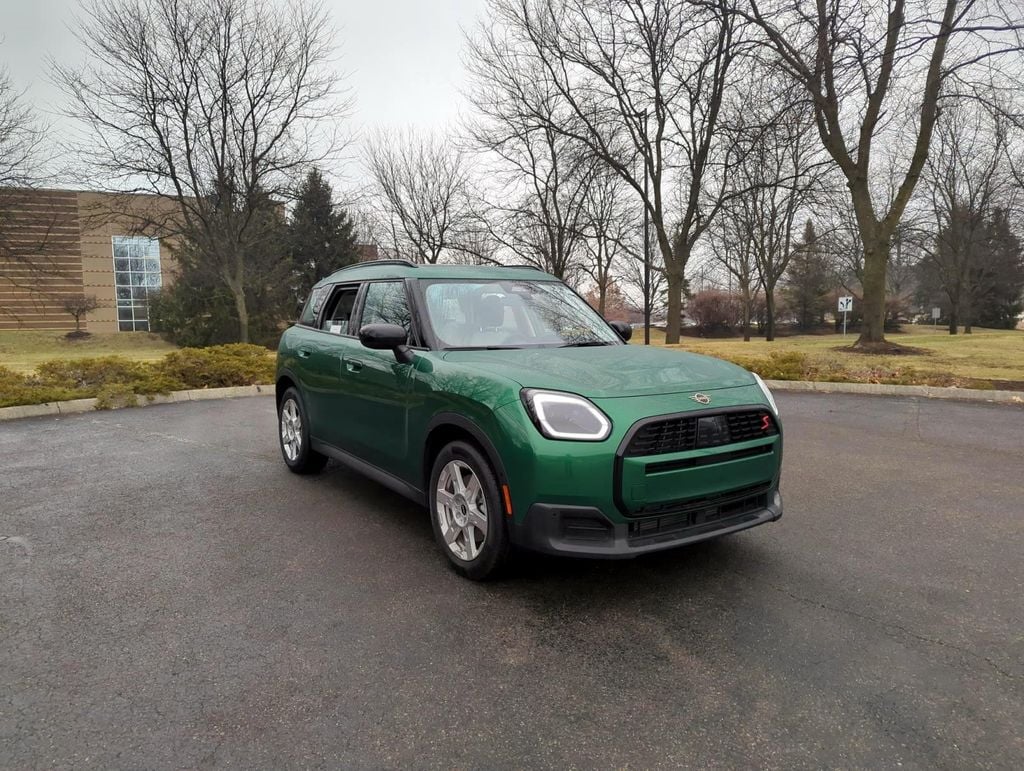 2025 MINI Countryman S's photo