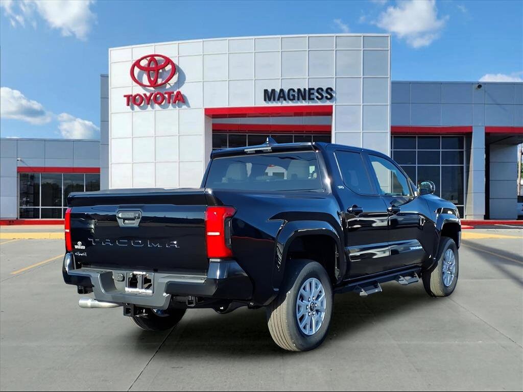 2025 Toyota Tacoma SR5 photo 4