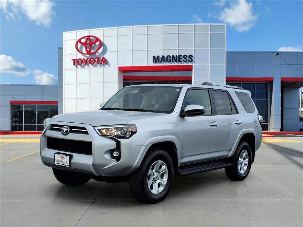 2024 Toyota 4Runner SR5's photo