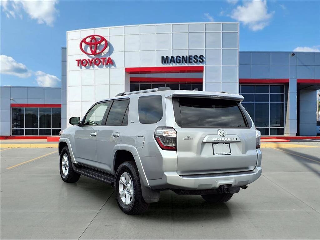 2024 Toyota 4Runner SR5 photo 2
