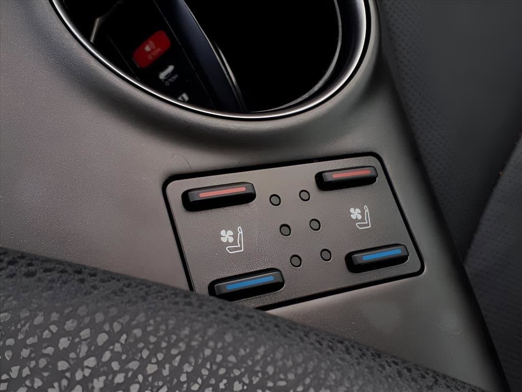 2024 Toyota Camry XSE - Photo 10