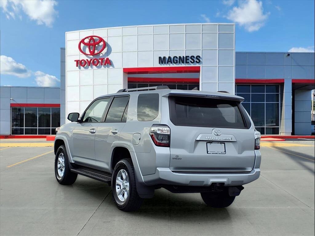2024 Toyota 4Runner SR5 photo 3