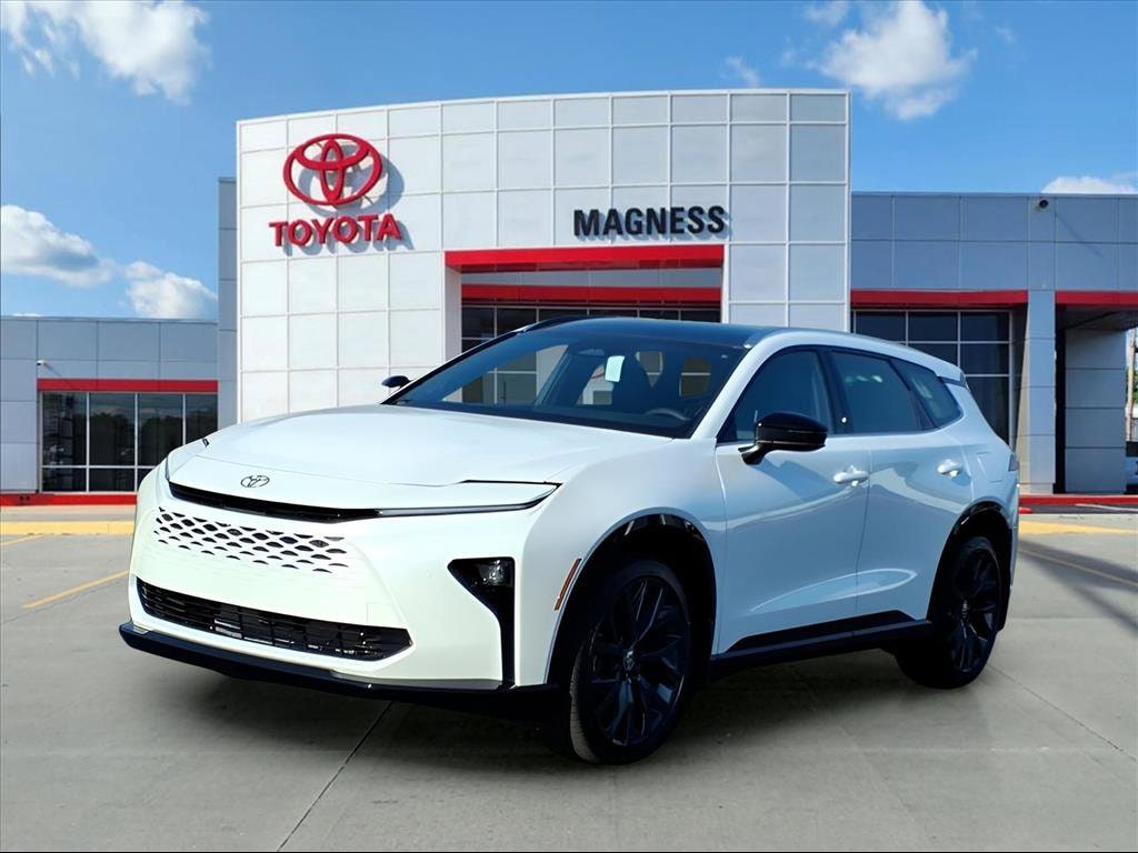 2025 Toyota Crown Signia Limited's photo