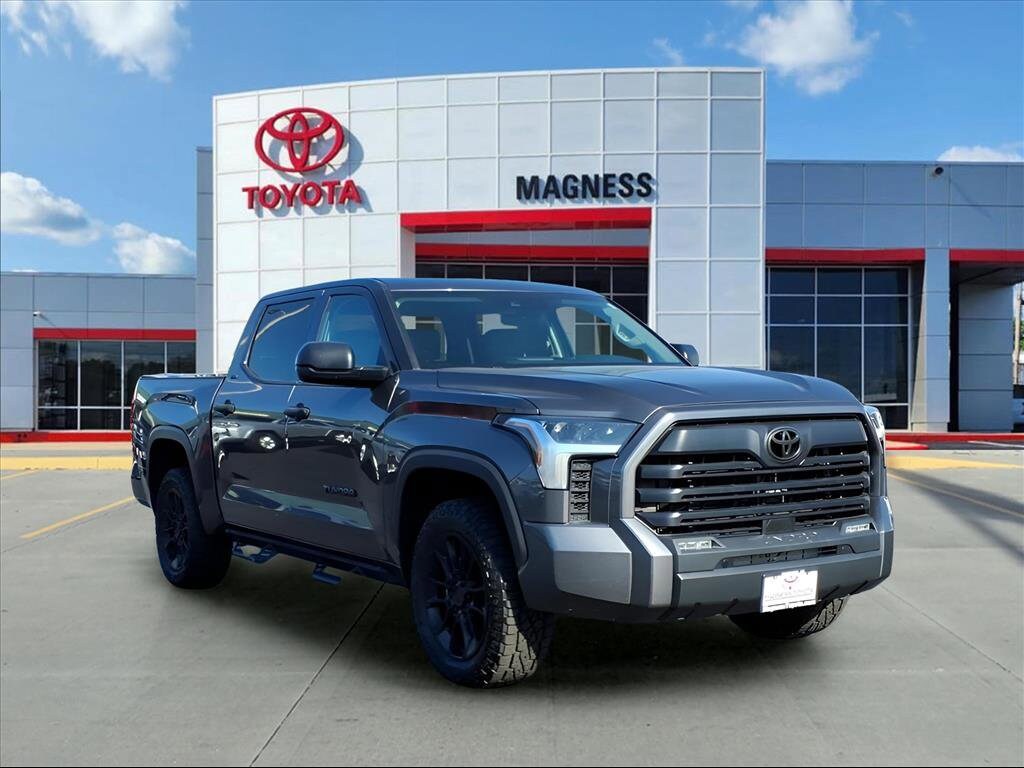 2022 Toyota Tundra SR5 photo 2