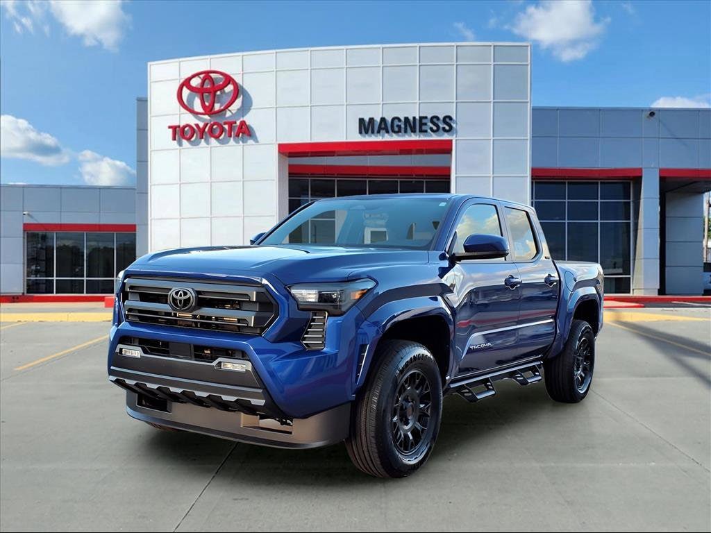 2025 Toyota Tacoma SR5's photo