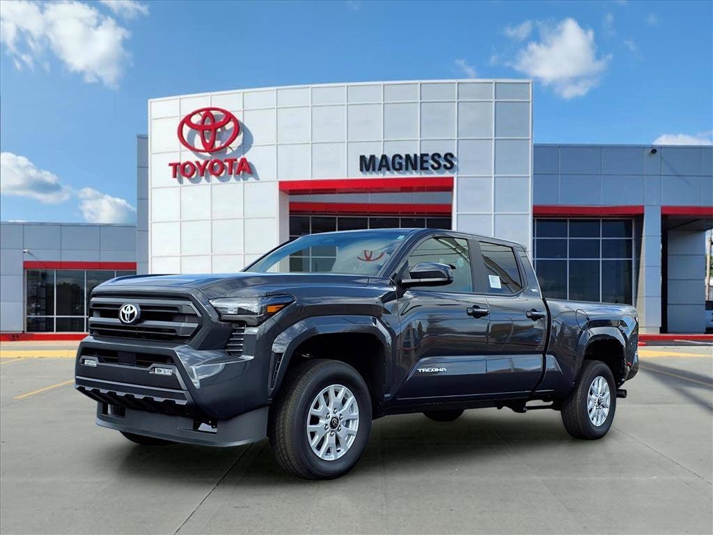 2025 Toyota Tacoma SR5's photo