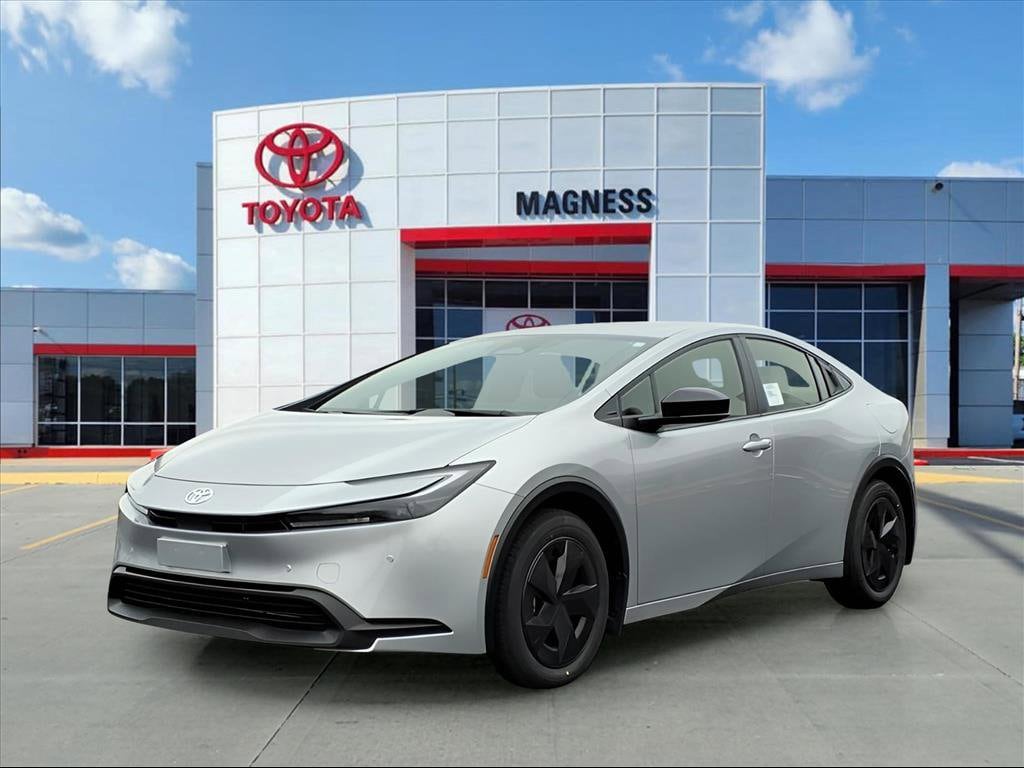 2026 Toyota Prius LE's photo