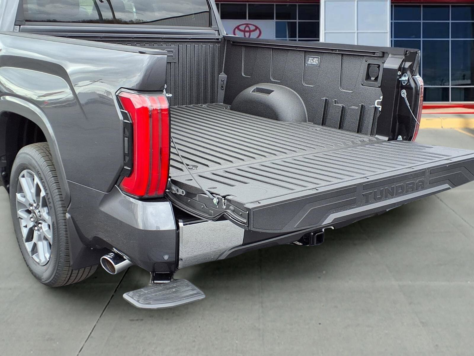2026 Toyota Tundra 1794 Edition - Photo 31