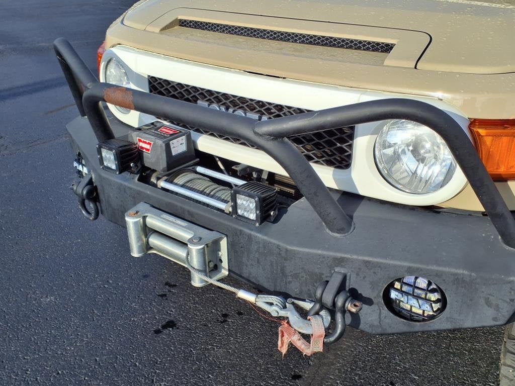 2014 Toyota FJ Cruiser Base - Photo 18