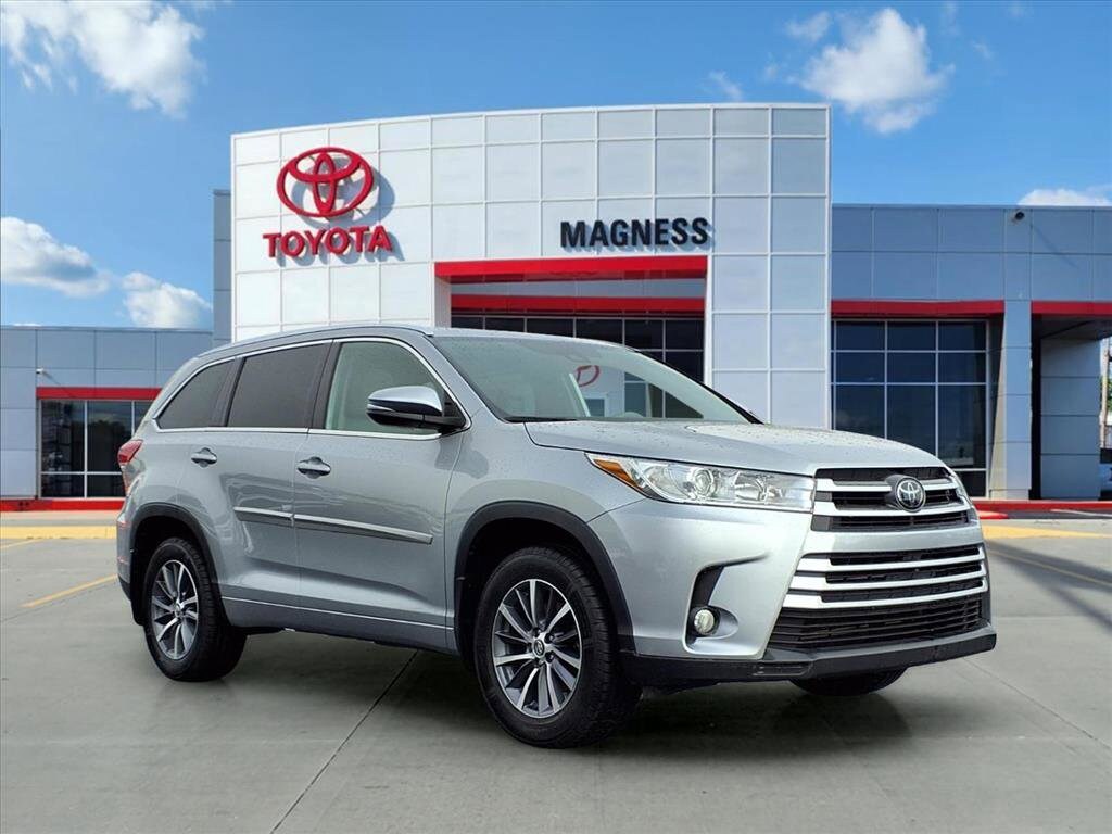 Used 2018 Toyota Highlander XLE V6 SUV