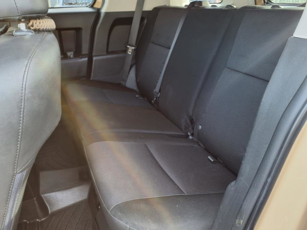 2014 Toyota FJ Cruiser Base - Photo 12