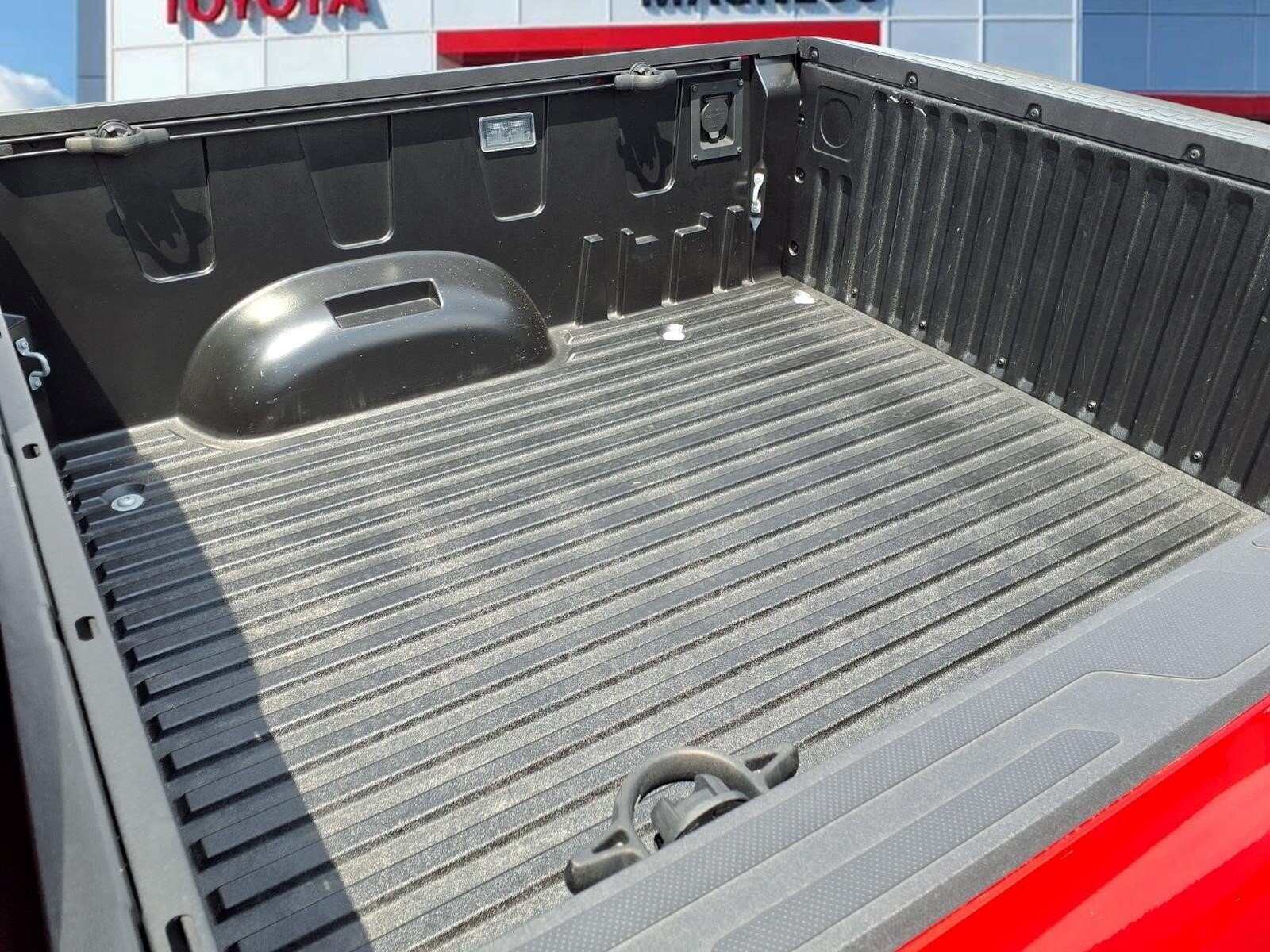 2025 Toyota Tundra Limited - Photo 24