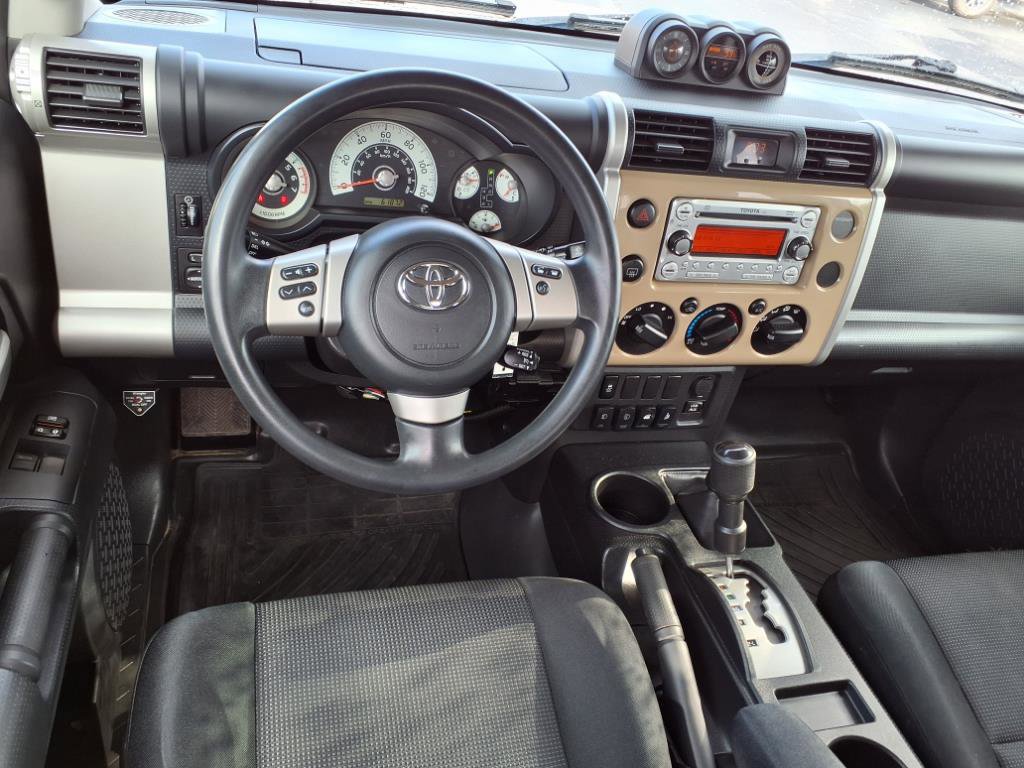 2014 Toyota FJ Cruiser Base - Photo 13