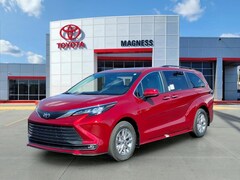 2026 Toyota Sienna XLE Van Passenger Van