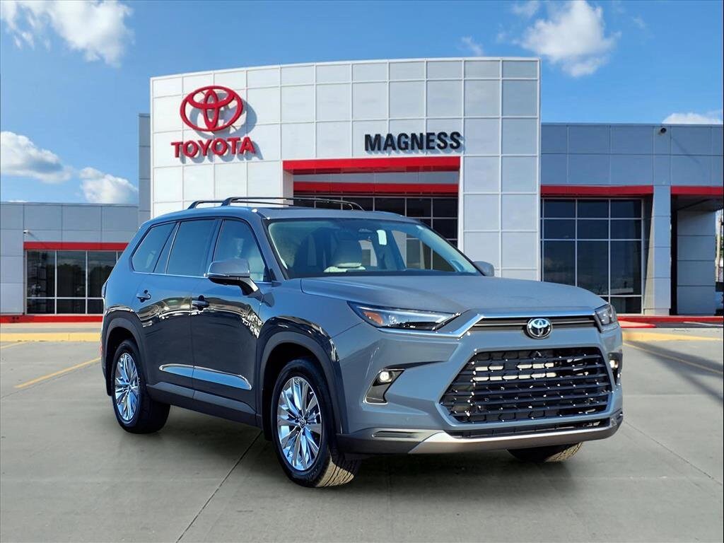 2026 Toyota Grand Highlander Platinum photo 2
