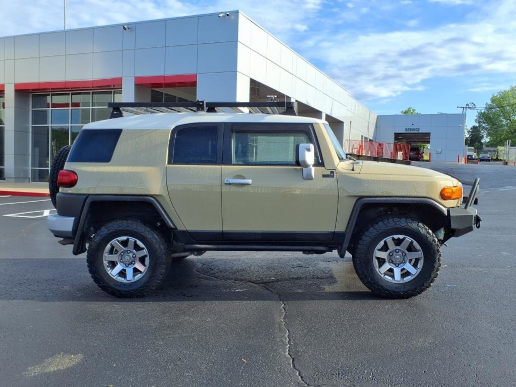 2014 Toyota FJ Cruiser Base - Photo 16